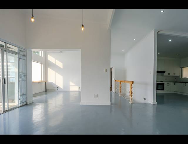 5 BEDROOM FREESTANDING FOR SALE IN BALLITO CENTRAL
